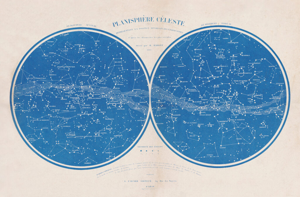 Planisphère céleste ancien, bleu sur fond écru. Une impression d'art sur toile adhésive, prête à poser au mur de la maison.